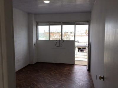 Alquiler Apartamento 1 Dormitorio Mercado Modelo con balcon