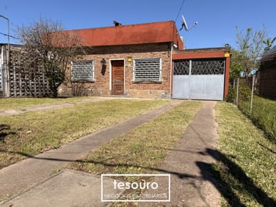 Venta de Casa en Lezica de 3 Dormitorios