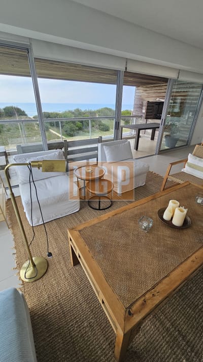 Venta departamento punta del este