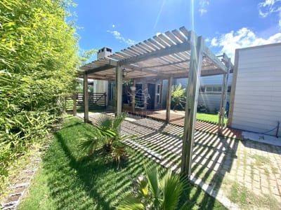 Vende casa en barrio privado la residence, de 4 dormitorios en Punta del Este