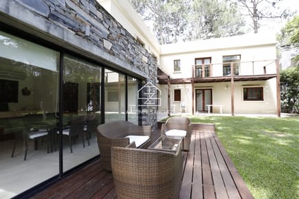 Casa dentro complejo solanas barrio cerrado