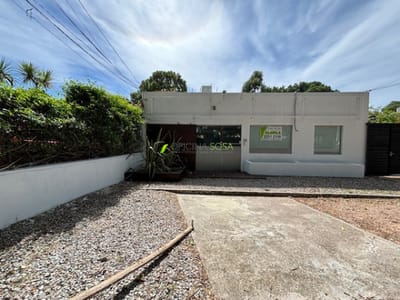 Oficina Sosa Prado - NUDA PROPIEDAD terreno de 750mts2 en Punta Gorda con Local comercial, Casa y Galpón FINANCIA