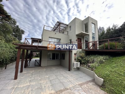 Venta casa con vista al mar. Punta Ballena