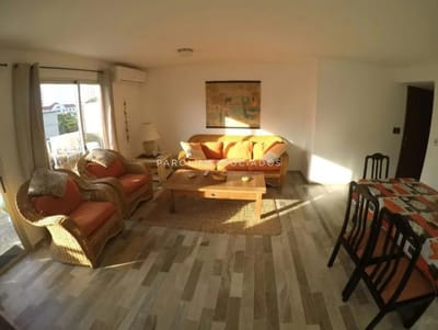 Apartamento de 3 dormitorios en venta en Península, Punta del Este.