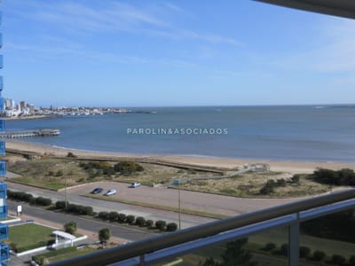 Departamento en venta en Coral Tower, Oportunidad en Punta del Este