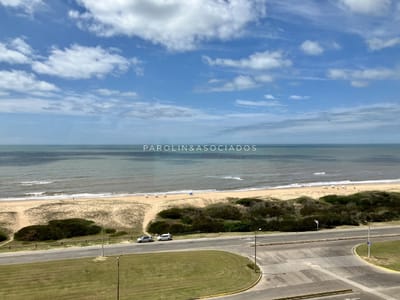 Departamento en venta en Tiburón III, Oportunidad en Punta del Este