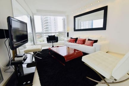 Departamento en venta en Seasons Tower, Oportunidad en Punta del Este
