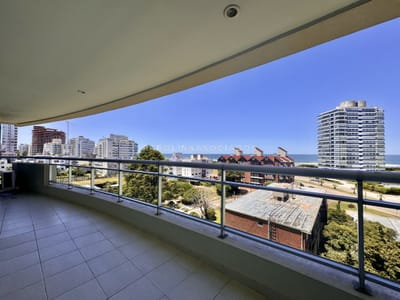 Departamento en venta en The Forest Tower, Oportunidad en Punta del Este