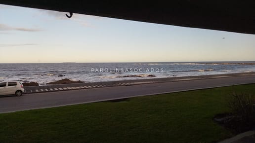 Departamento en venta en Farallon, Oportunidad en Punta del Este