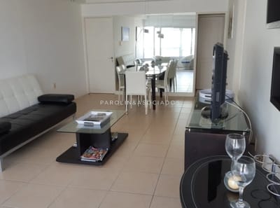 Departamento en venta en Bahía Palace, Oportunidad en Punta del Este