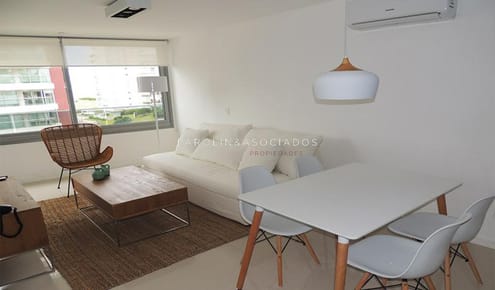 Departamento en venta en Torre Esmeralda, Oportunidad en Punta del Este
