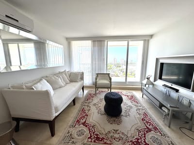 Departamento en venta en Torre Yoo, Oportunidad en Punta del Este