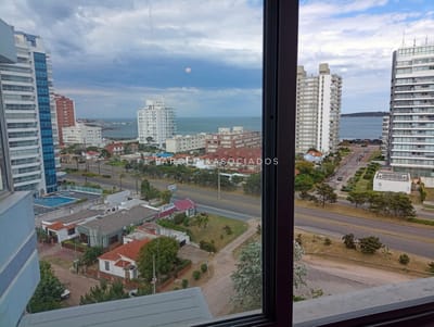 Departamento en venta en Cap Ferrat, Oportunidad en Punta del Este