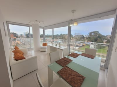 Departamento en venta en Torre Bellagio, Oportunidad en Punta del Este