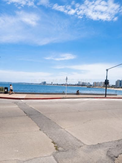 Departamento en venta en Civitavechia, Oportunidad en Punta del Este