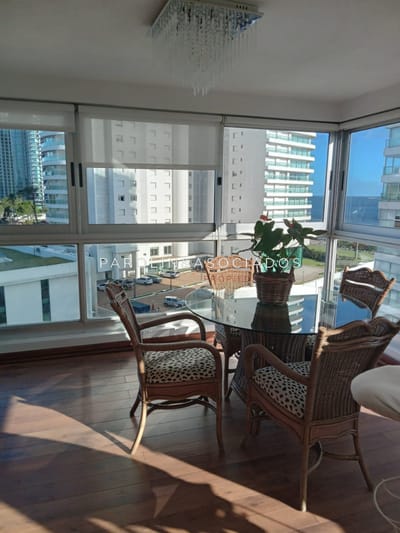 Departamento en venta en Jefferson, Oportunidad en Punta del Este