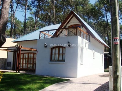 CASA EN VENTA EN LA BARRA MUY LINDA