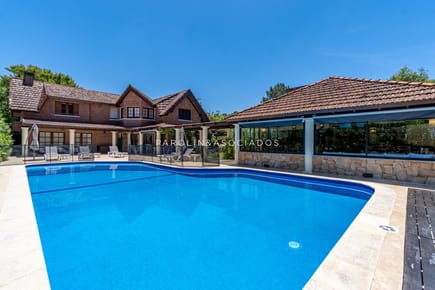 Casa en vent de 5 dormitorios en Solanas, Punta del Este.