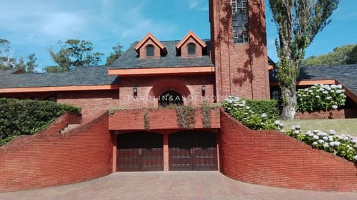 Importante casa en la zona de Beverly Hills