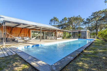 Casa en venta de 5 dormitorios en suite + dependencia Jose Ignacio, Punta del Este.