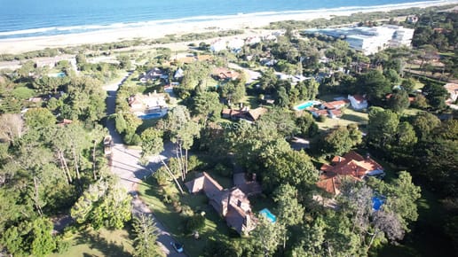 Hermosa casa en venta en Golf, Punta del Este.