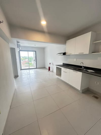 ALQUILO DEPARTAMENTO EN LAMBARE 