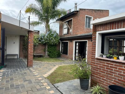 Venta Casa 3 Dormitorios + Galpon en Canelones con cochera