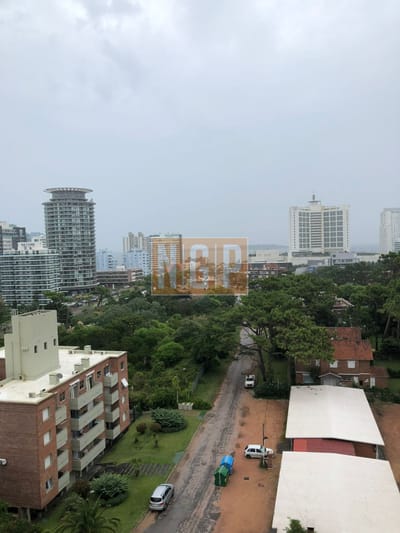 Vende apartamento de 1 dormitorio en Punta del Este