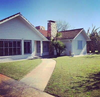 Casa en alquiler c/ cochera en Lagomar