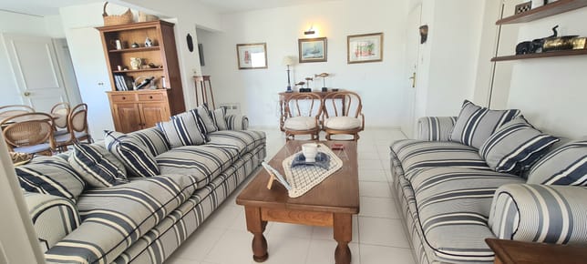 Hermoso apto con vista directa y hermosa al mar