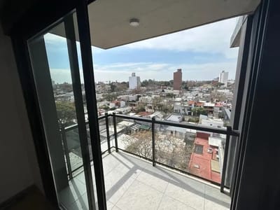 Apartamento En Alquiler Proximo A Montevideo Shopping, Monoambiente Con Balcón, Casi A Estrenar, Edificio Be One Bernardina.