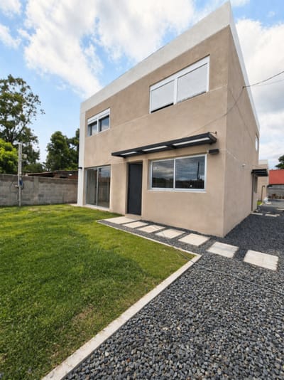 Casa a estrenar en Solymar Sur con patio, parrillero y cochera