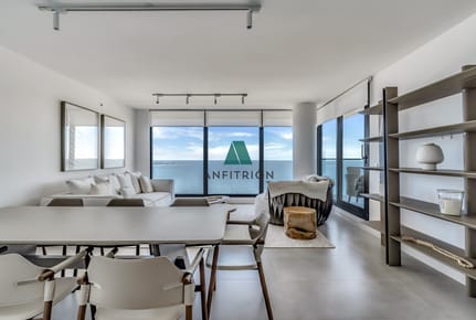Apartamento de dos dormitorios en venta primera línea con garage
