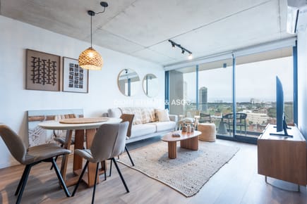 ALQUILER TEMPORAL - ANUAL - APARTAMENTO 2 DORMITORIOS TORRE DEL ESTE - TODOS LOS AMENITIES