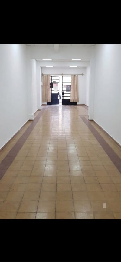 GARAJE/ DEPÓSITO  (50 m2) en alquiler ubicado en Brazo Oriental por Bvar Artigas