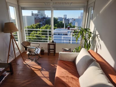 Apartamento en venta, 1 dormitorio, 1 baño, balcón, garaje doble. Cordón.