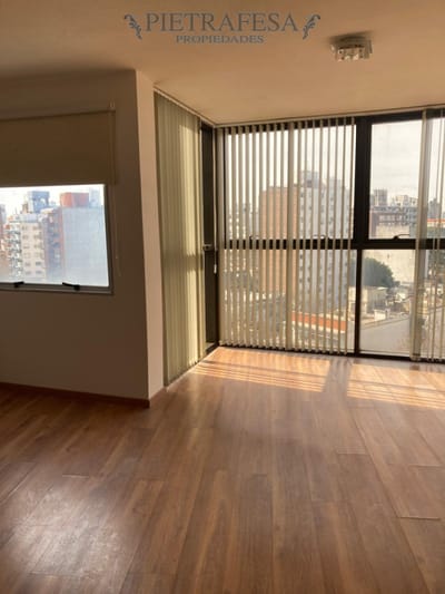 Venta de monoambiente, 1 baño , terraza . Punta carretas