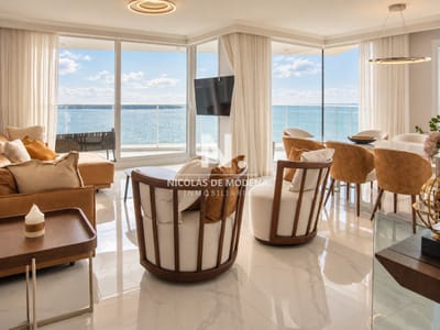 Apartamento de 3 dormitorios en venta frente al mar, Playa MAnsa, Punta del Este