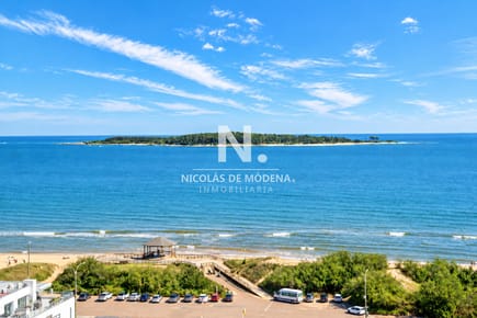 En venta apartamento de 3 dormitorios en suite en Punta del Este