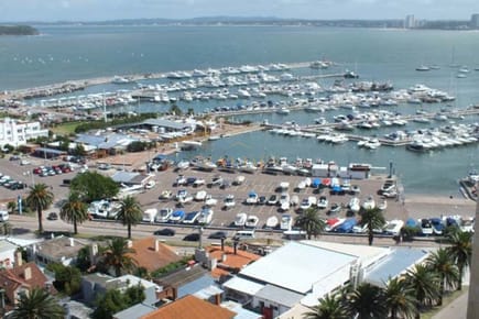 HERMOSO  CON VISTA TOTAL AL PUERTO DIVINO