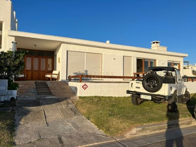 CASA EN BIKINI