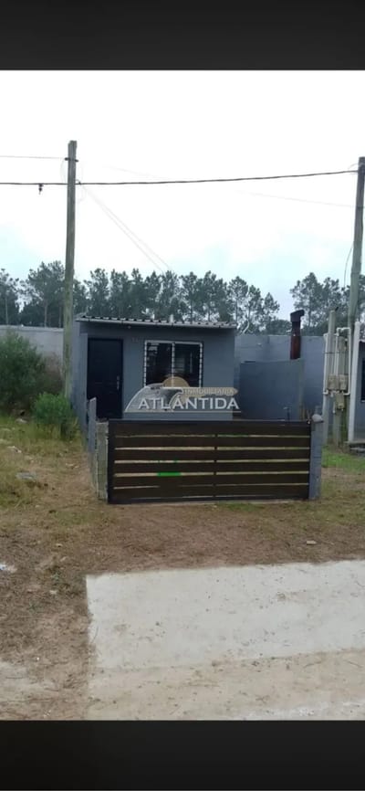 Alquiler Anual En Las Toscas Norte A Dos Cuadras De La Interbalnearia, 1 Dorm, Cocina Y Living Integrados, 1 Baño Y Frente. Inm Atlántida