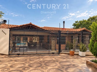 CASA EN VENTA BARRIO KENNEDY LAMBARE
