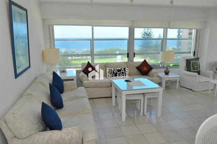 APARTAMENTO CON EXCELENTES SERVICIOS