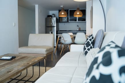 OPORTUNIDAD EN VENTA FRENTE AL MAR EN LA PENINSULA
