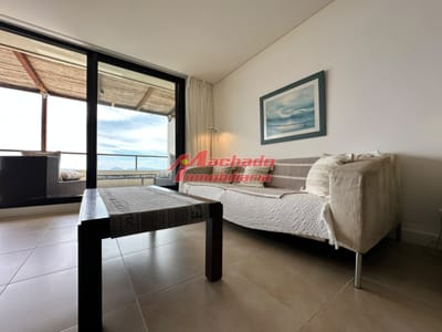 Apartamento en venta de dos dormitorios en Punta del Este