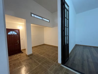 Apartamento en alquiler en La Comercial