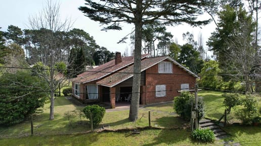 Excelente Casa 5 Dormitorios VENTA