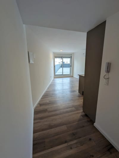 Alquiler Excelente Monoambiente Con Gran Patio Y Amenities En Cordón