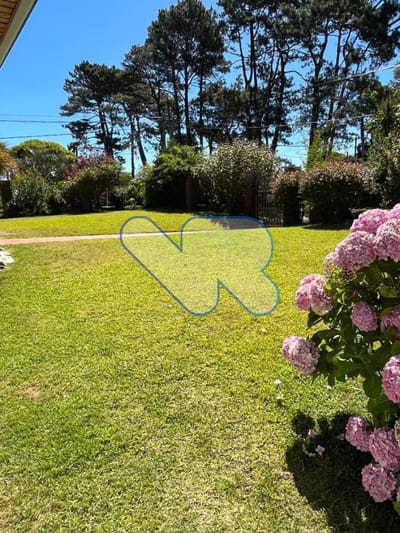 Alquiler de Temporada Casa 4D Mansa con Piscina climatizada y cancha de Tenis